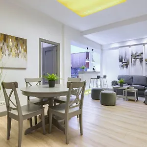 https://tristan-apartamento-de-diseno-con-a-c.sansebastianhotels.net