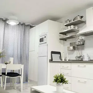 https://centrico-apartamento-cerca-de-la-playa.in-canary-islands.com